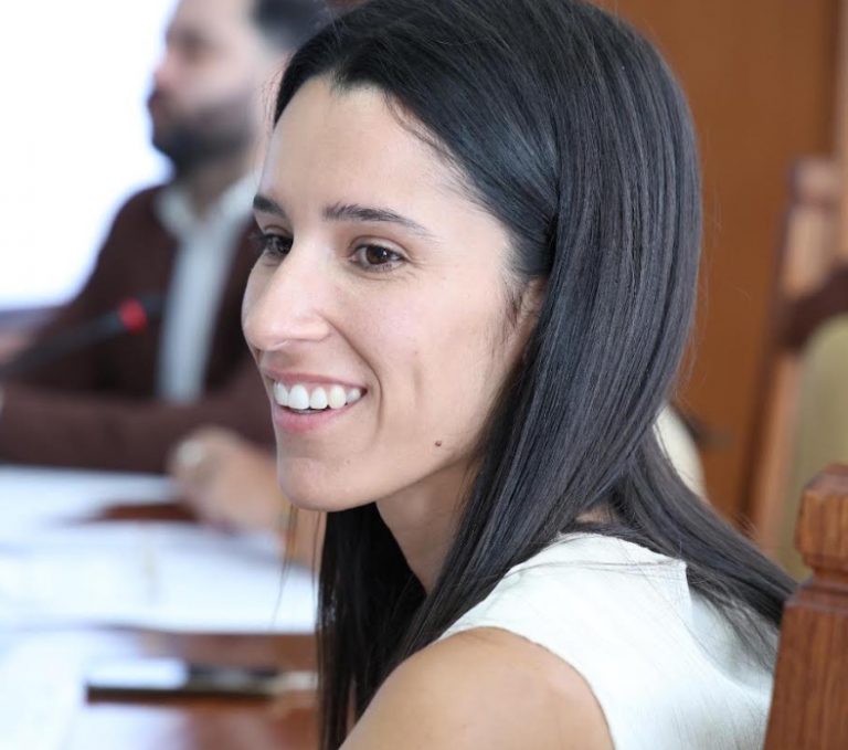 La política también tiene la responsabilidad de ilusionar; Por Aroa Revelo